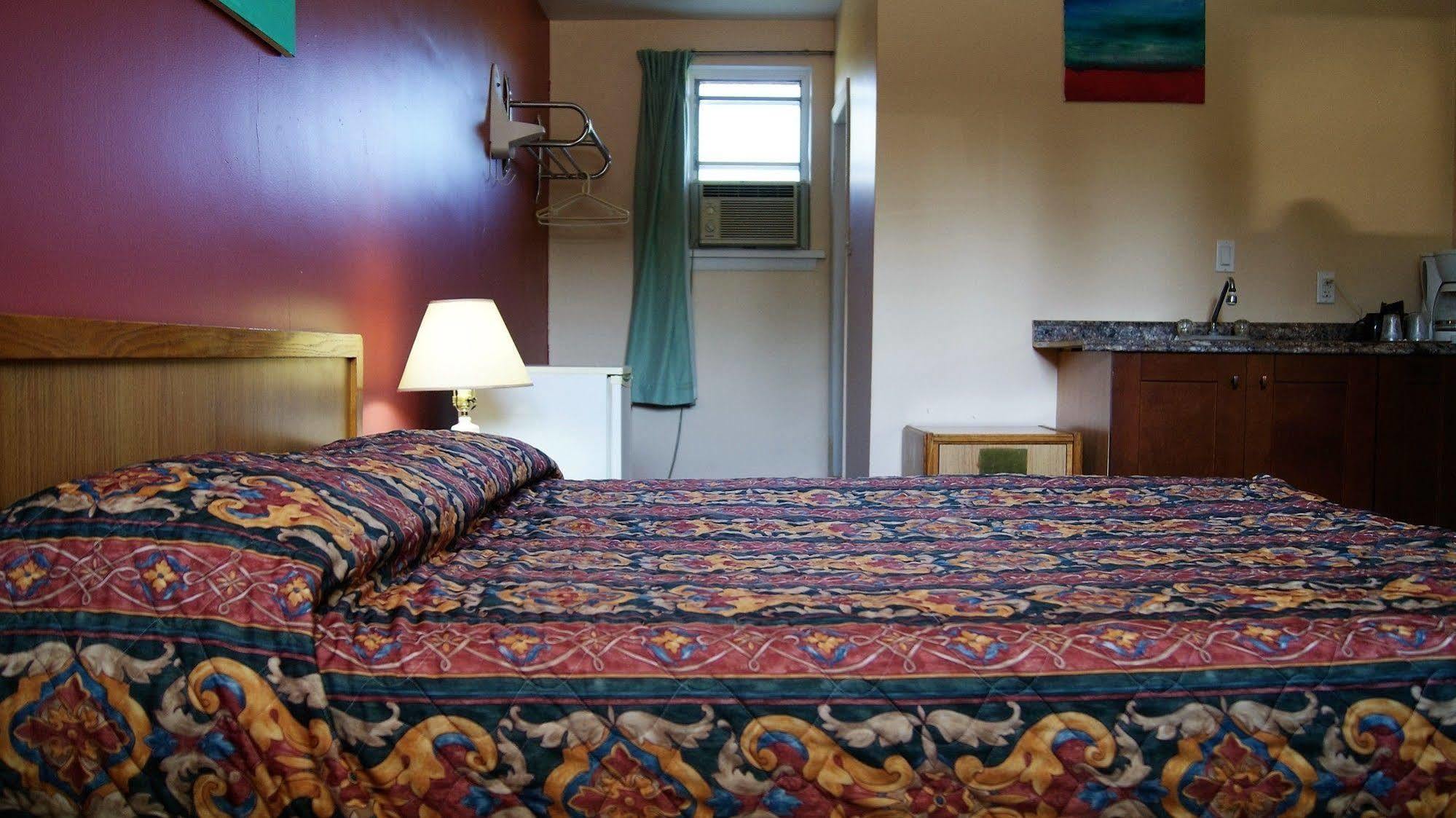 Blue Jay Motel Пітерборо Екстер'єр фото