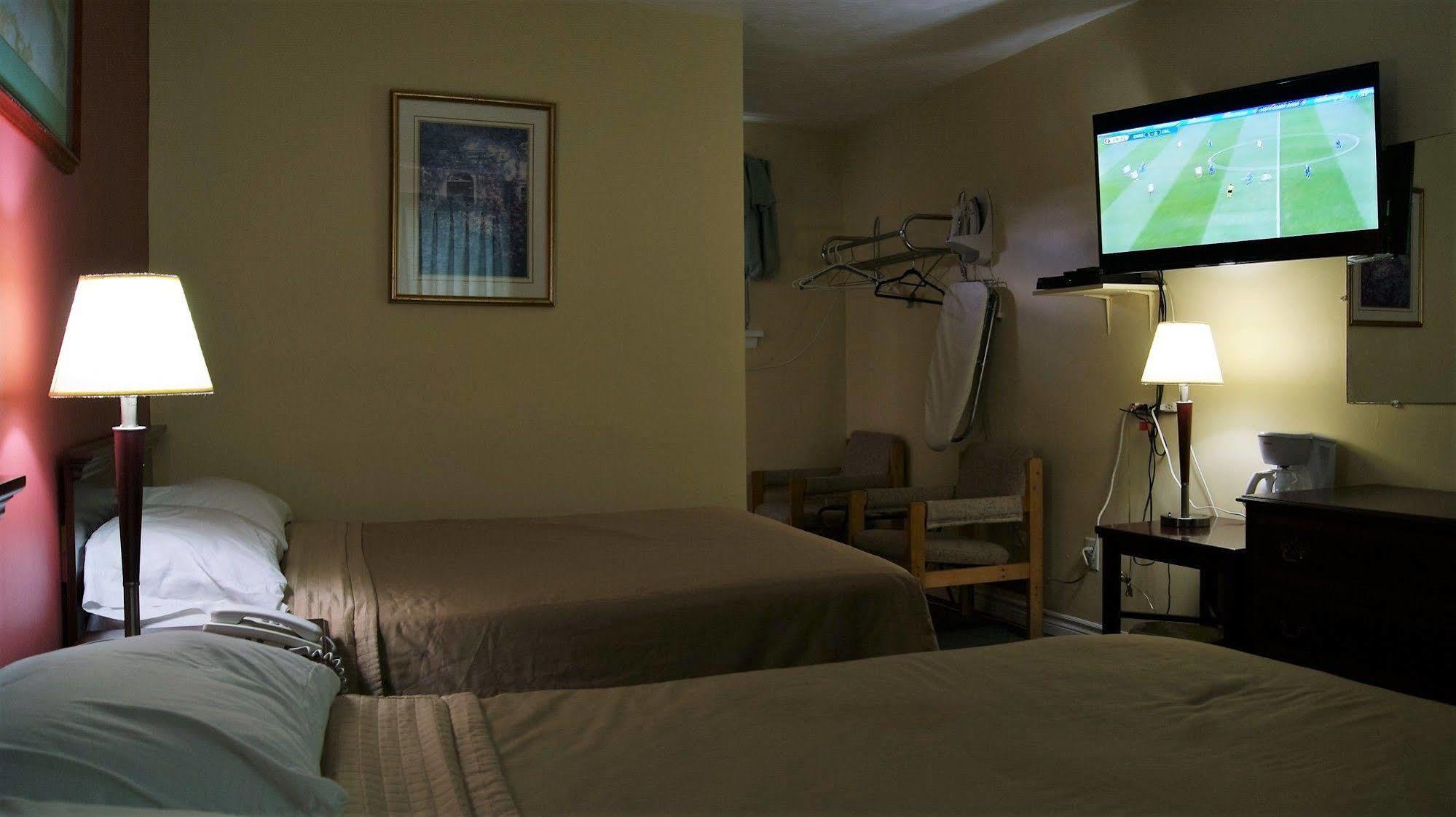 Blue Jay Motel Пітерборо Екстер'єр фото